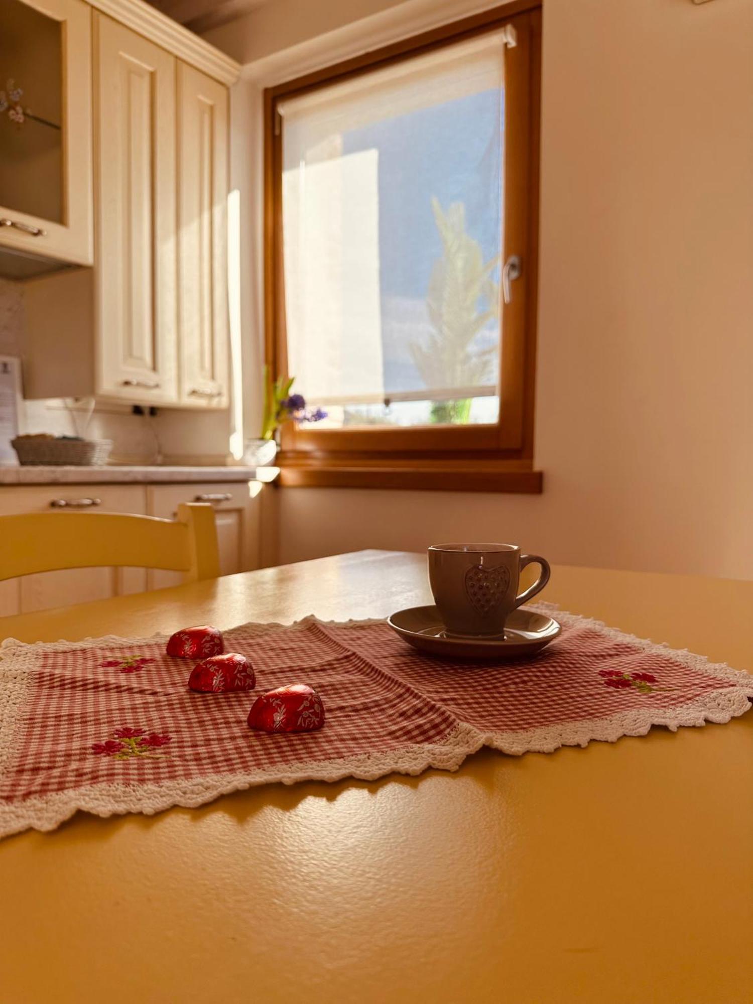 Holiday Home Sovenigo Puegnago sul Garda Exterior foto